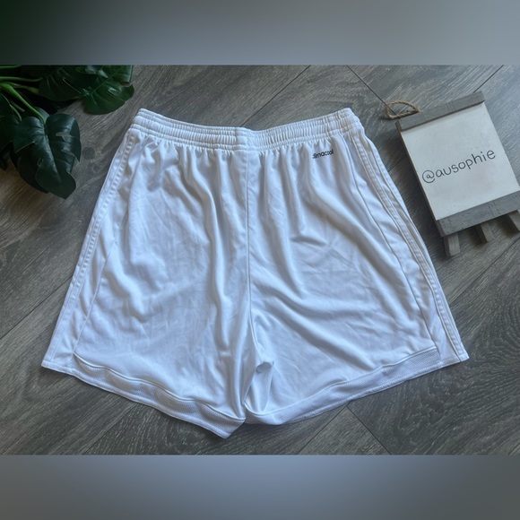 Adidas Big Kid’s Climacool Breathable Triple Stripe Athletic Shorts in White. M - Picture 5 of 11